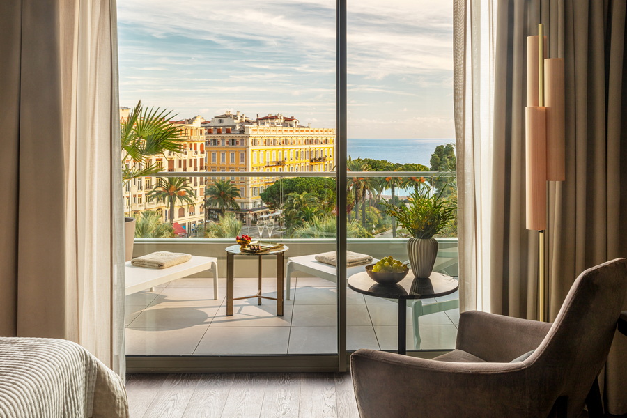 Anantara Plaza Nice Junior Suite Panorama View Terrace.jpg