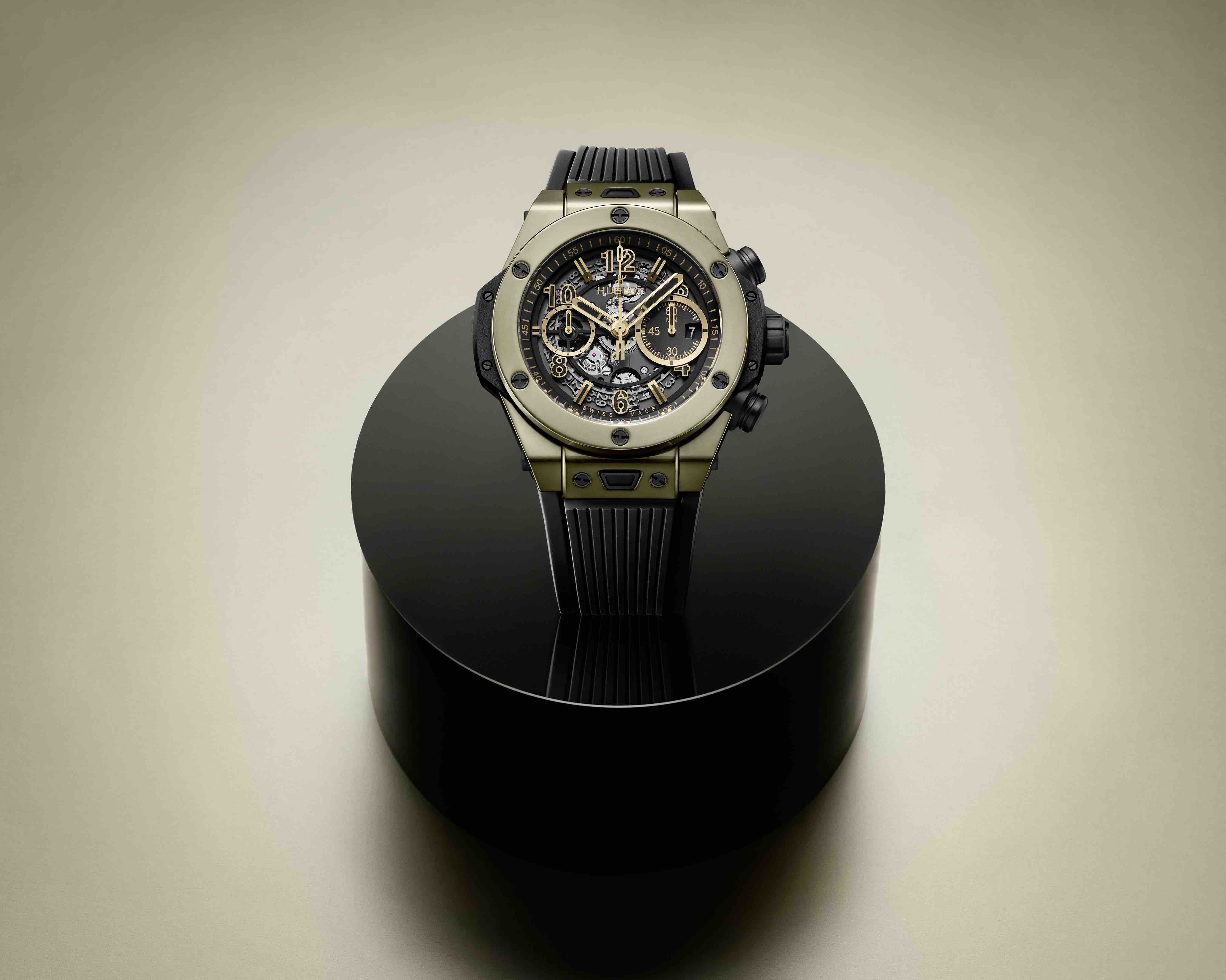 Hublot_Big Bang Unico Full Magic Gold_421.MX.1130.RX - LS - Horizontal_resized.jpg