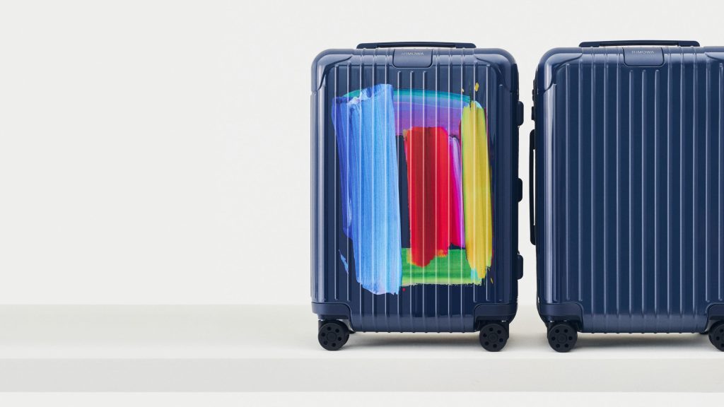 RIMOWA携手艺术家 Ptolemy Mann 推出限量款 Essential Threshold 登机箱