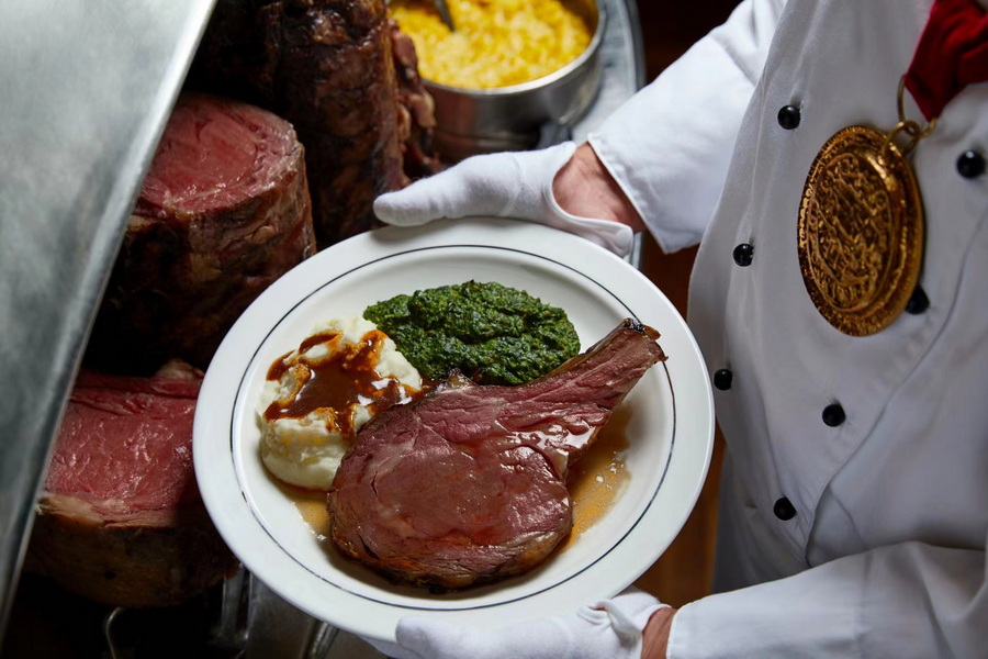 Lawry's The Prime Rib.jpg