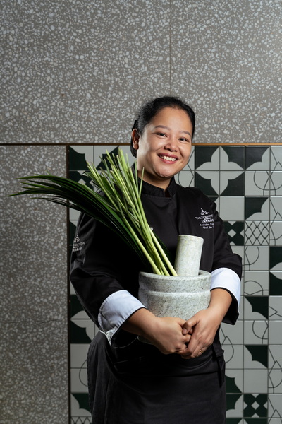 ss主厨Chef Anchalee portrait_1.jpg