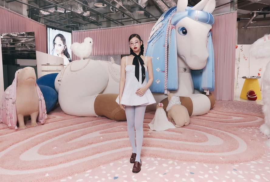 Jennie_popup_54_002.jpg