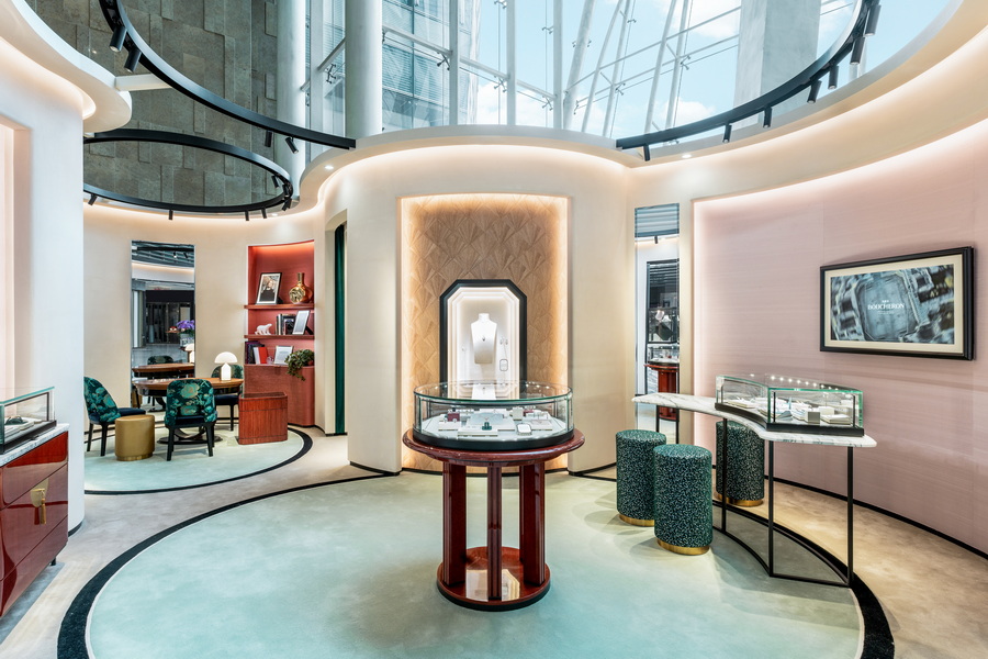 Boucheron宝诗龙上海国金中心精品店内貌_01.jpg