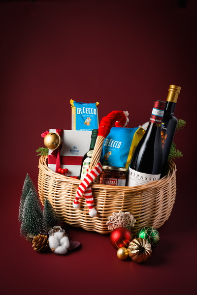 045_Christmas hampers V.jpg