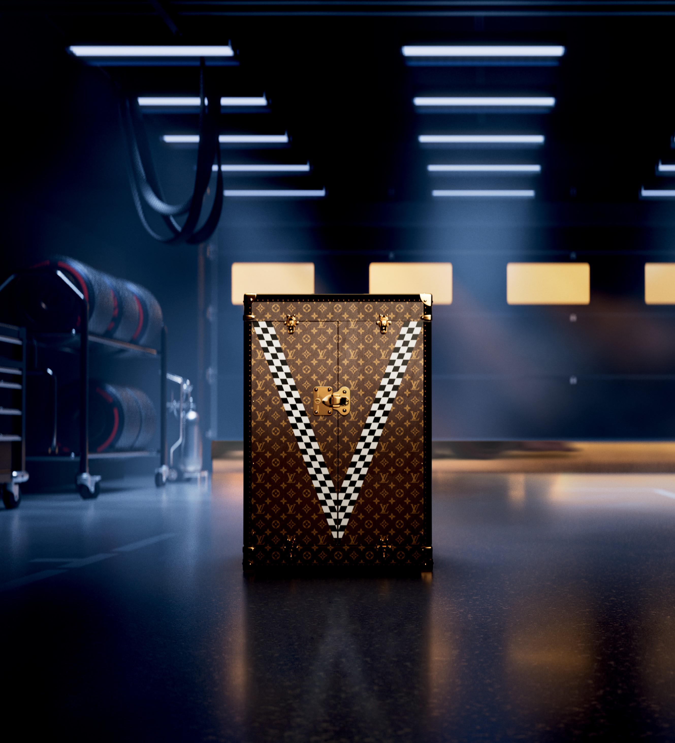 LV Trunk 1.jpg