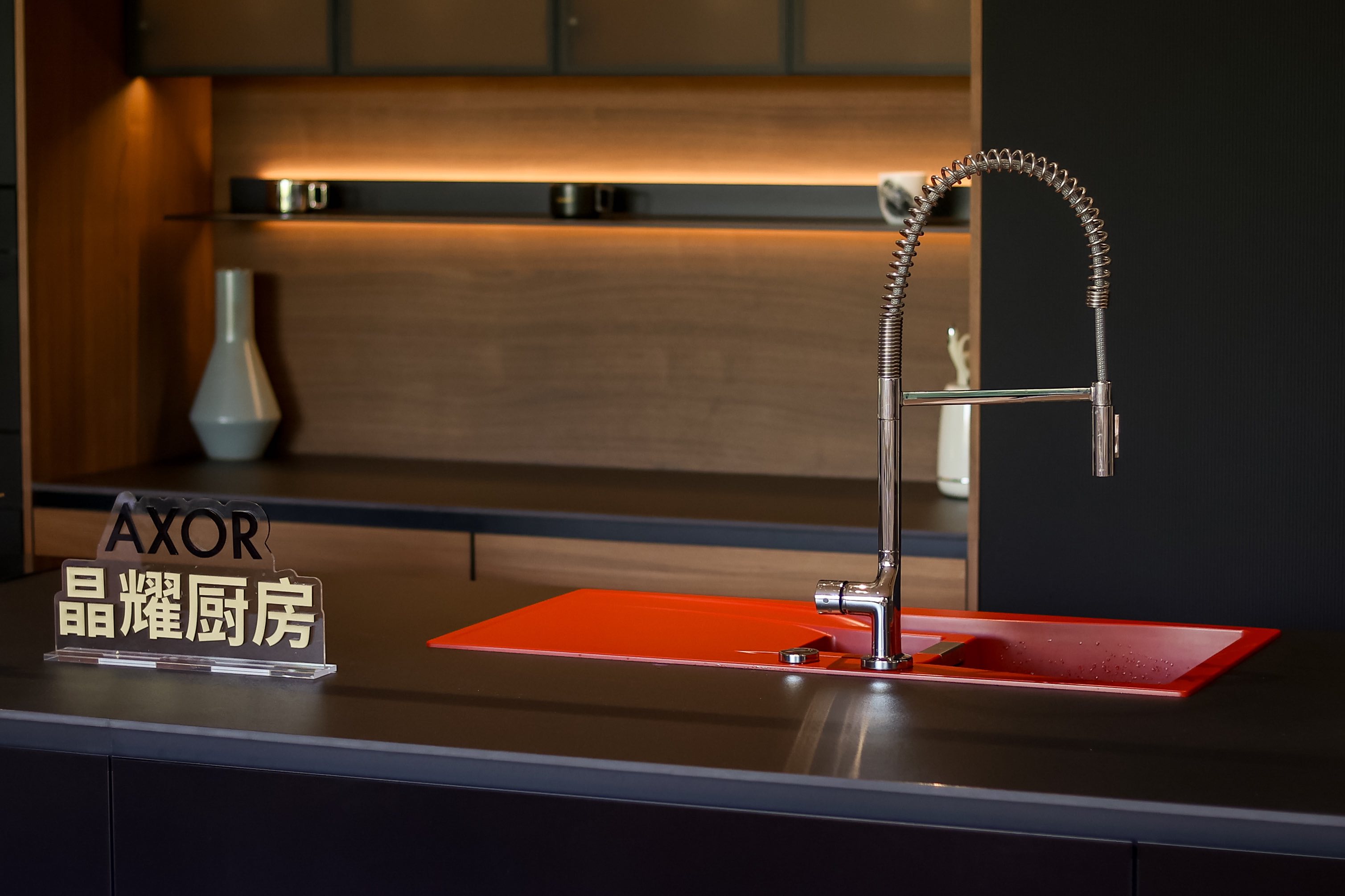 1745515300111468.jpg AXOR雅生晶耀厨房套装可自由组合满足多元生活场景_01.jpg